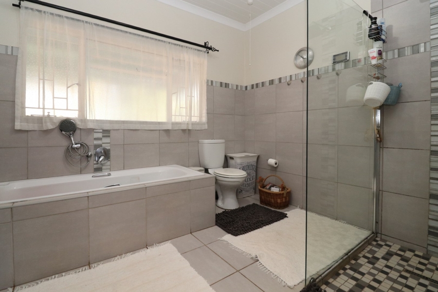 4 Bedroom Property for Sale in Doringkruin North West